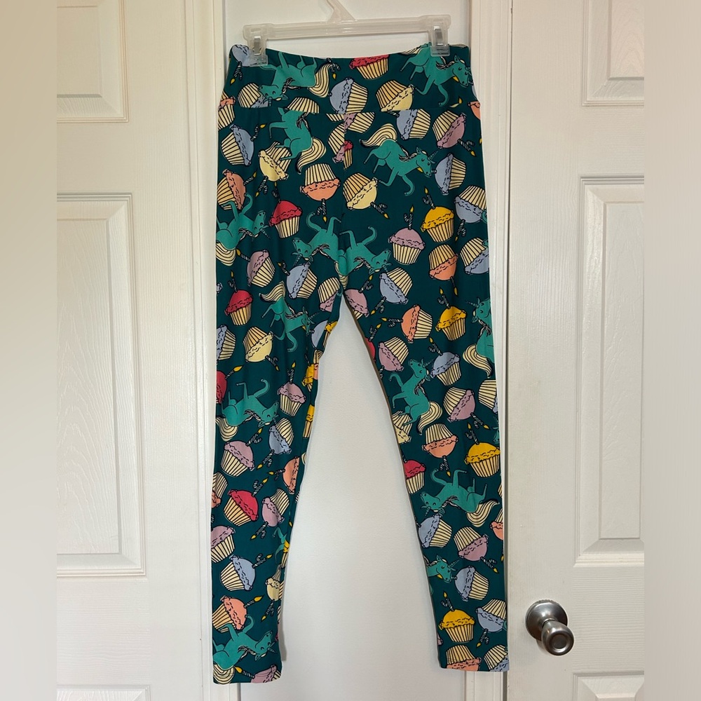 LuLaRoe Leggings with Unicorn and Cupcake Pattern